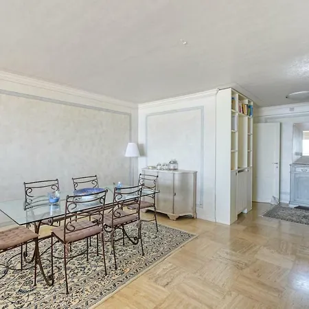 Sea View Flat, Beach Access By Guestready * Cannes
